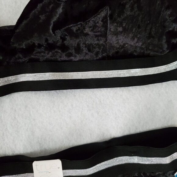 Panty & Bra Set 1X Black Velour Silver Trim Sexy rue21 - Picture 8 of 13